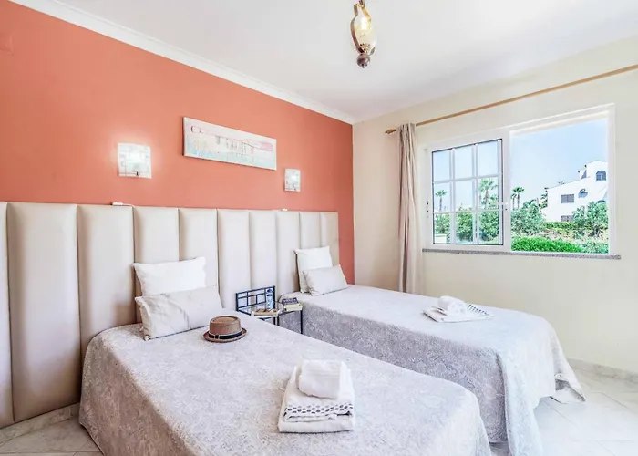 Judite * 阿尔布费拉